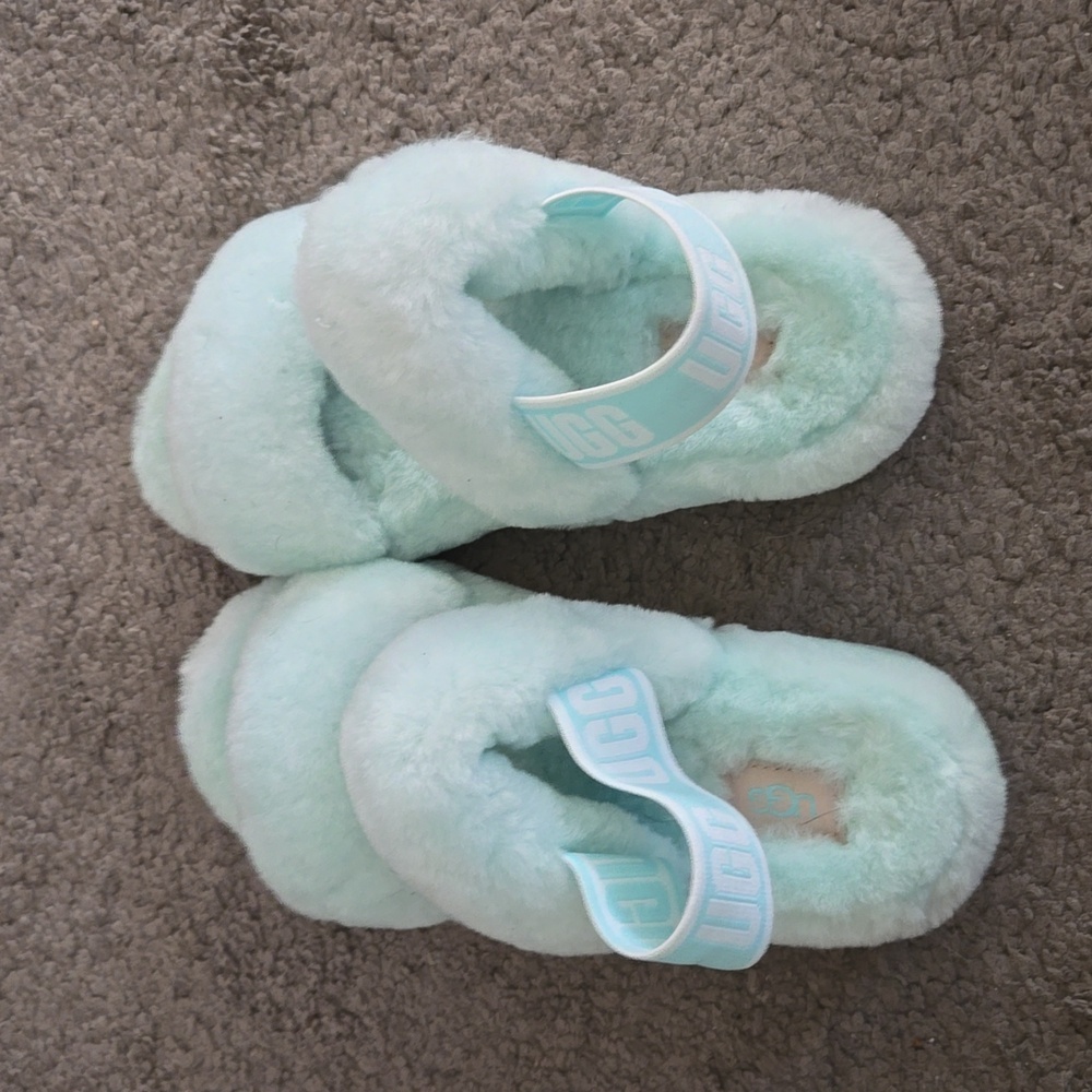 Blue ugg slippers sz 6